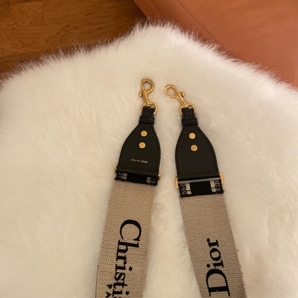 Dior medium saddle bag latte grained calfskin - Picture 10 of 12